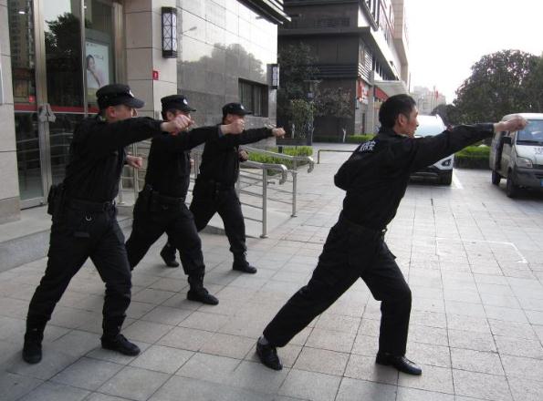 襄陽(yáng)戎安保安公司給您介紹下保安人員的上崗證辦理流程！